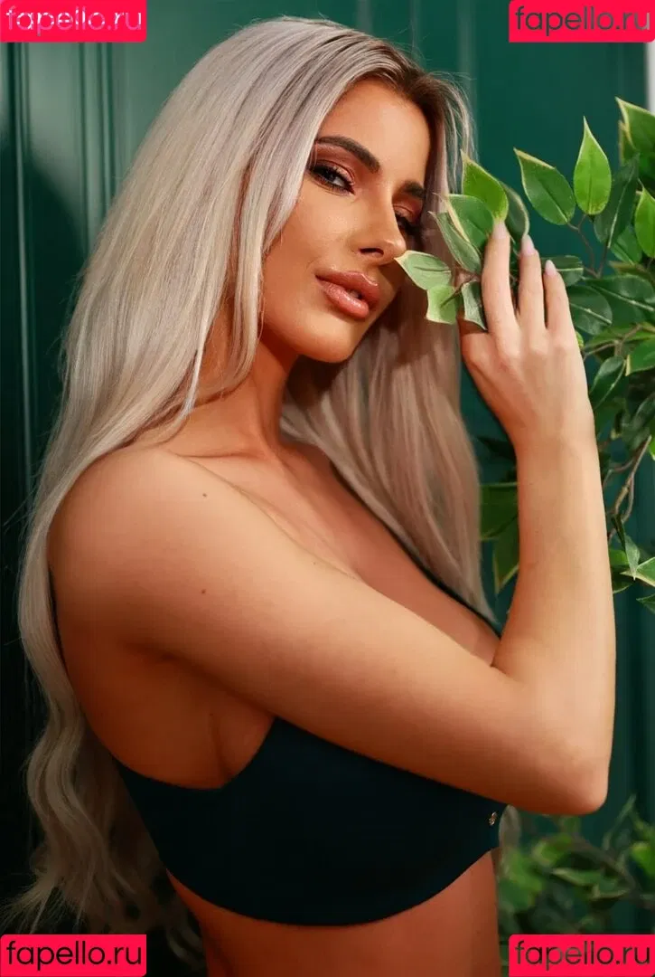 Eleineblue Onlyfans Photo Gallery 