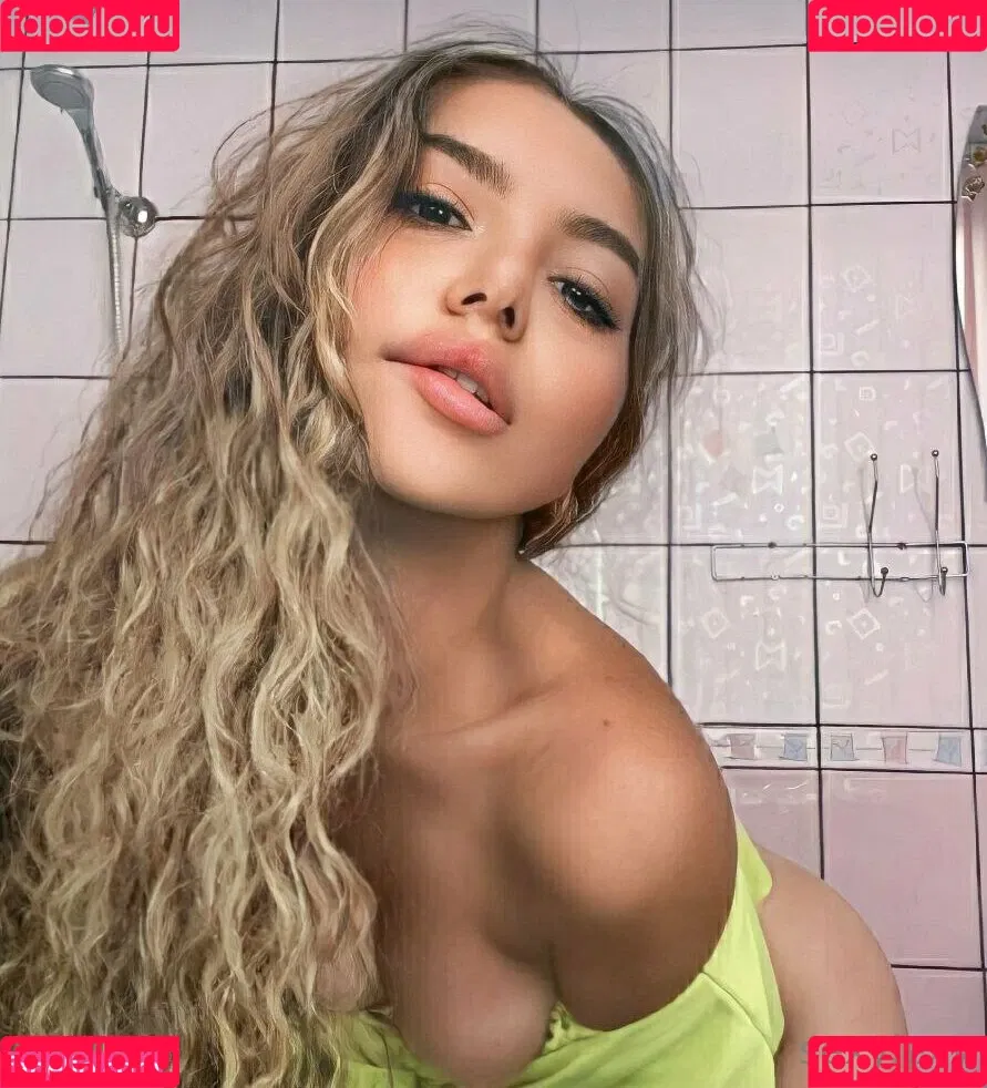 blondiesasha Onlyfans Photo Gallery 