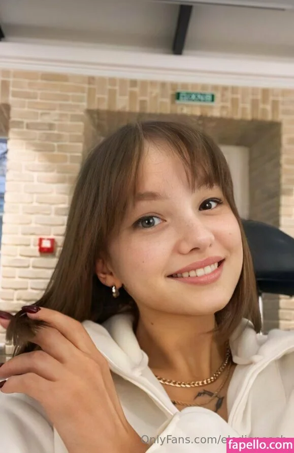 elodiepeach Onlyfans Photo Gallery 