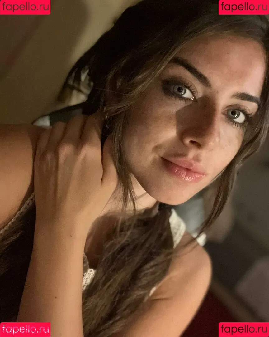 IlaMos ASMR Onlyfans Photo Gallery 
