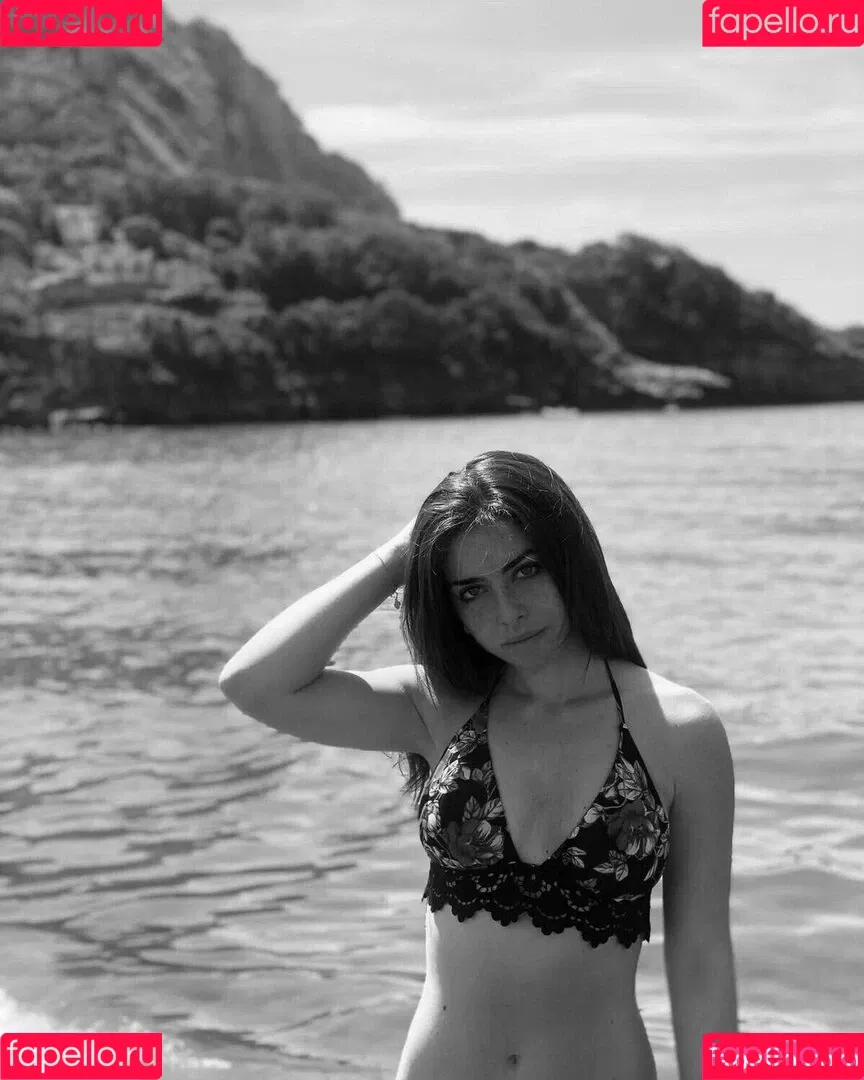 IlaMos ASMR Onlyfans Photo Gallery 