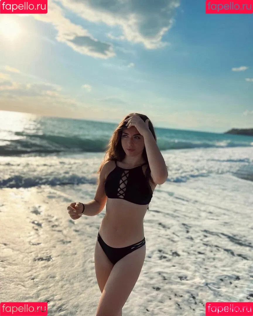 IlaMos ASMR Onlyfans Photo Gallery 