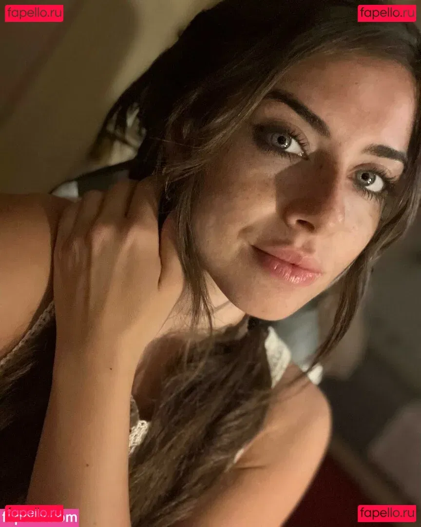 IlaMos ASMR Onlyfans Photo Gallery 