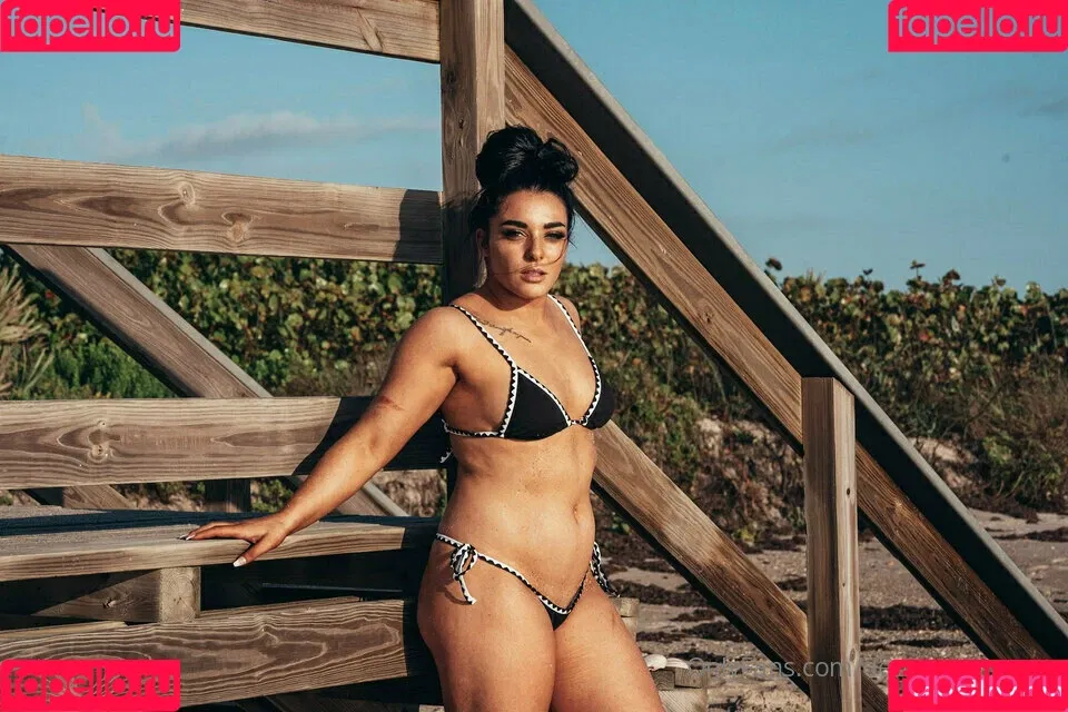 WomenWrestling Onlyfans Photo Gallery 