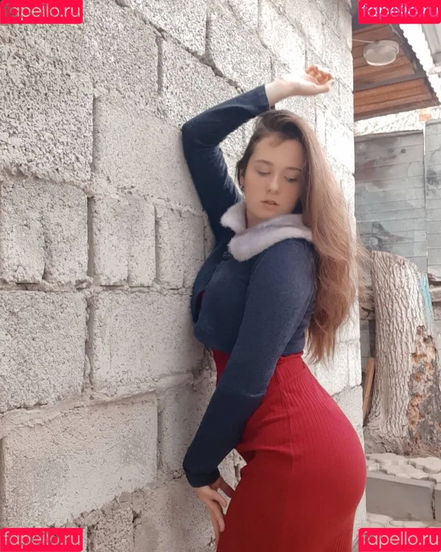 Elizaveta Milyaeva Onlyfans Photo Gallery 