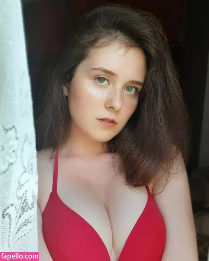 Elizaveta Milyaeva Onlyfans Photo Gallery 