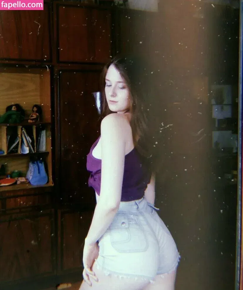 Elizaveta Milyaeva Onlyfans Photo Gallery 