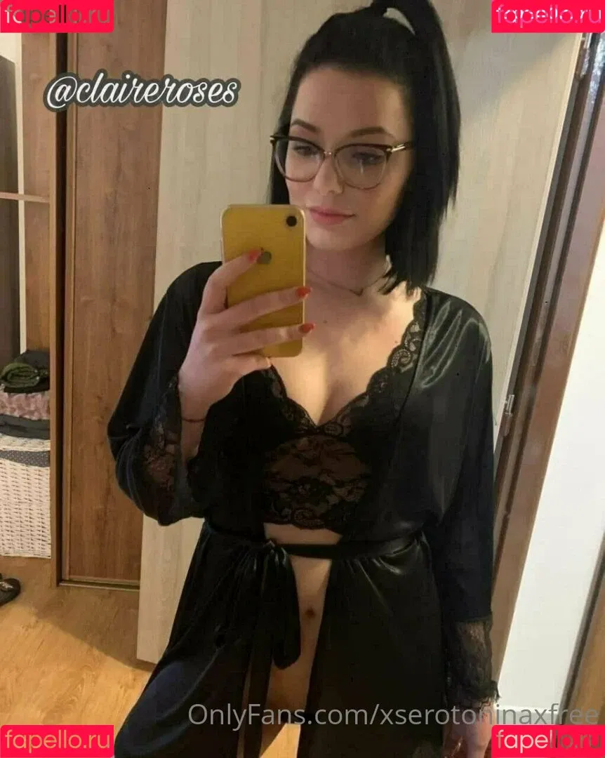 xserotoninaxfree Onlyfans Photo Gallery 