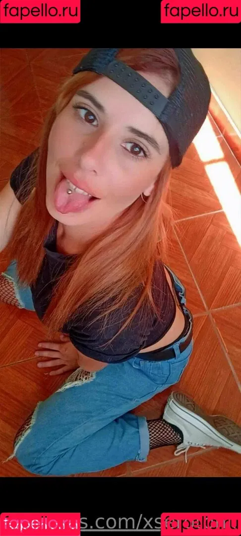 xserotoninaxfree Onlyfans Photo Gallery 