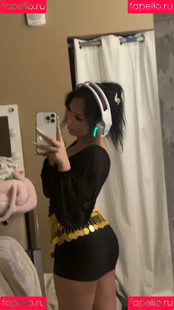 Samantha Yang Hmong Onlyfans Photo Gallery 