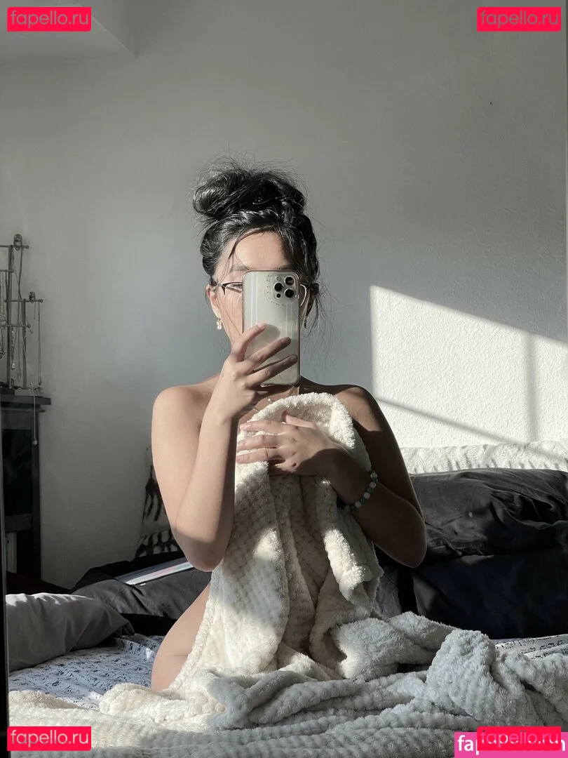 Samantha Yang Hmong Onlyfans Photo Gallery 