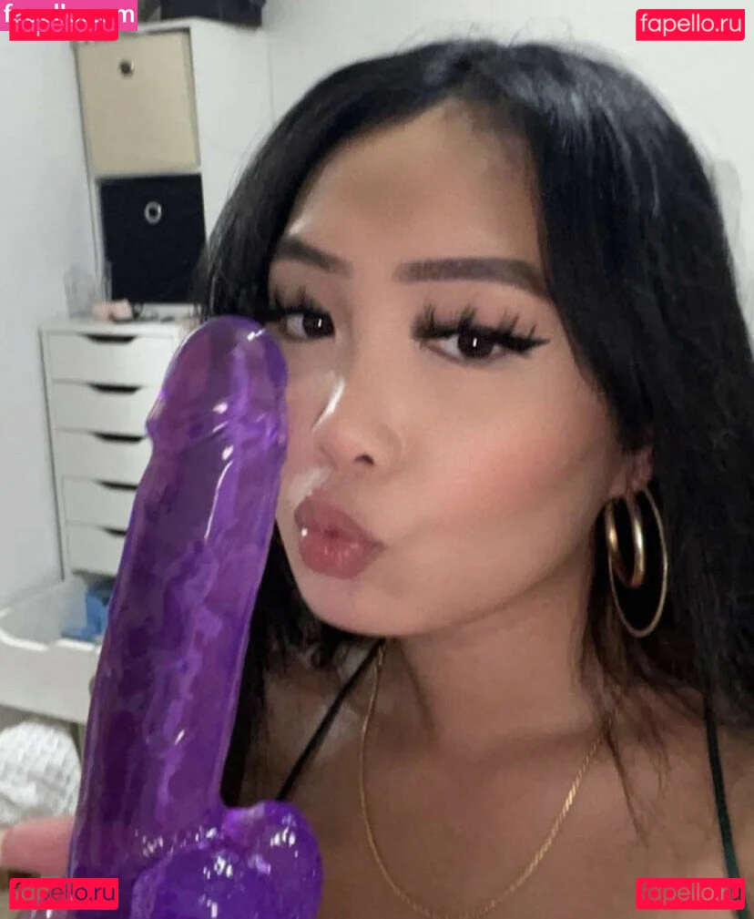 Samantha Yang Hmong Onlyfans Photo Gallery 