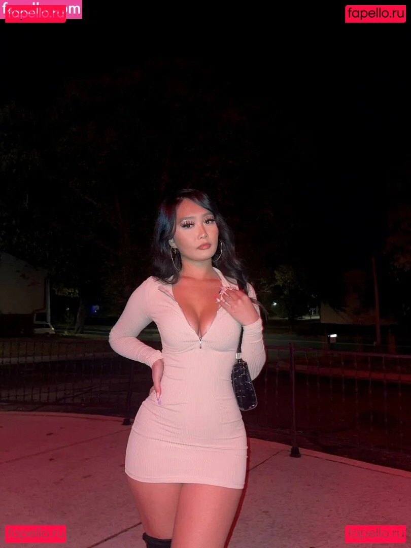 Samantha Yang Hmong Onlyfans Photo Gallery 