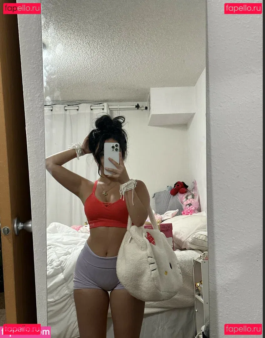 Samantha Yang Hmong Onlyfans Photo Gallery 