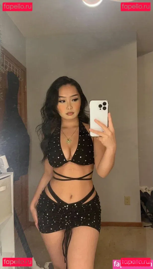 Samantha Yang Hmong Onlyfans Photo Gallery 