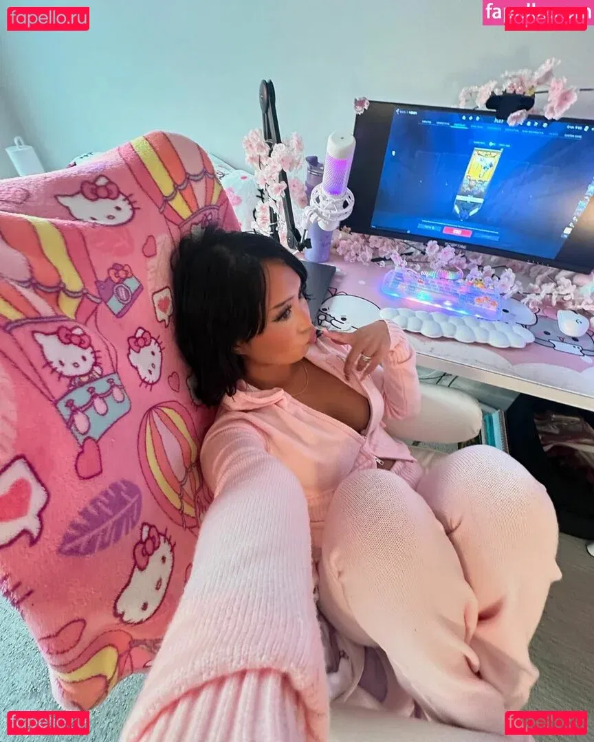 Samantha Yang Hmong Onlyfans Photo Gallery 