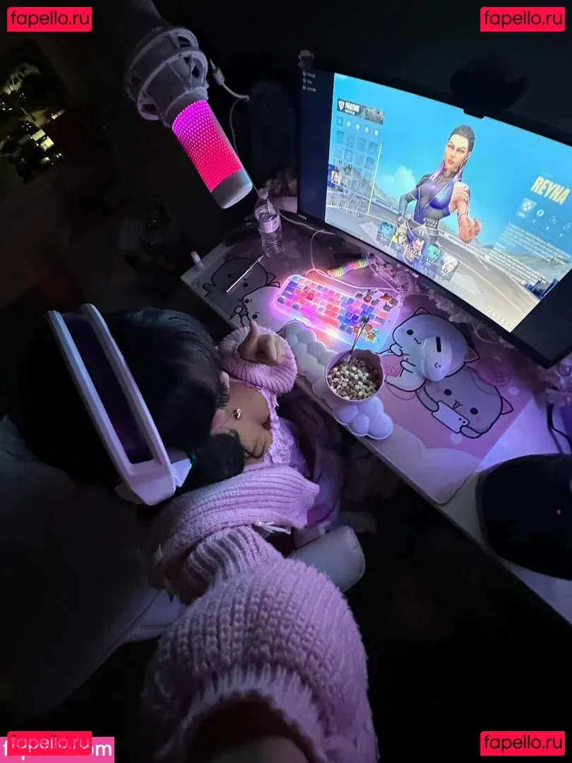 Samantha Yang Hmong Onlyfans Photo Gallery 