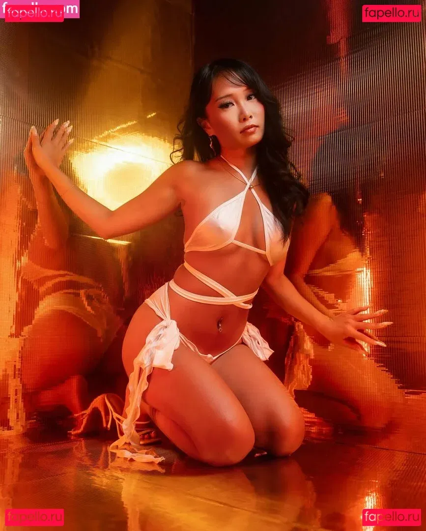 Samantha Yang Hmong Onlyfans Photo Gallery 