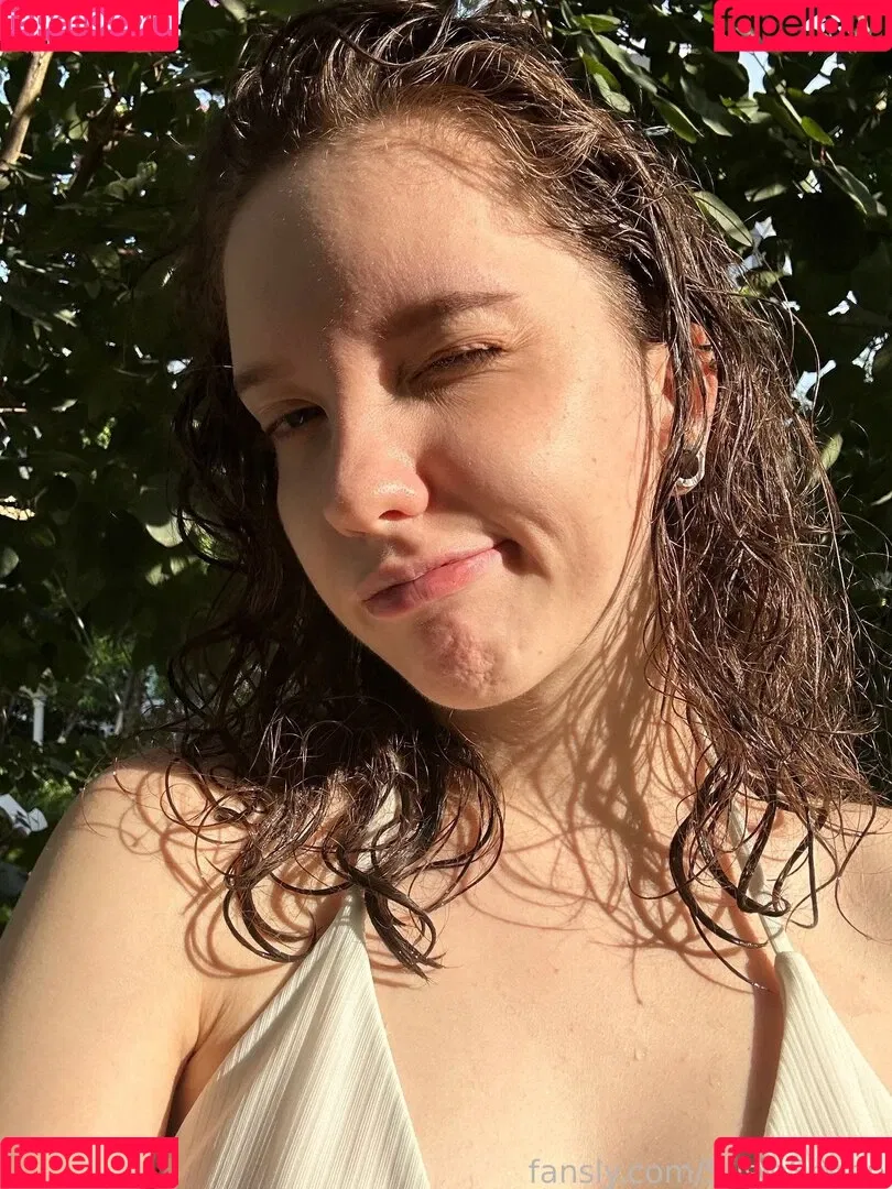 SusieSheep Onlyfans Photo Gallery 