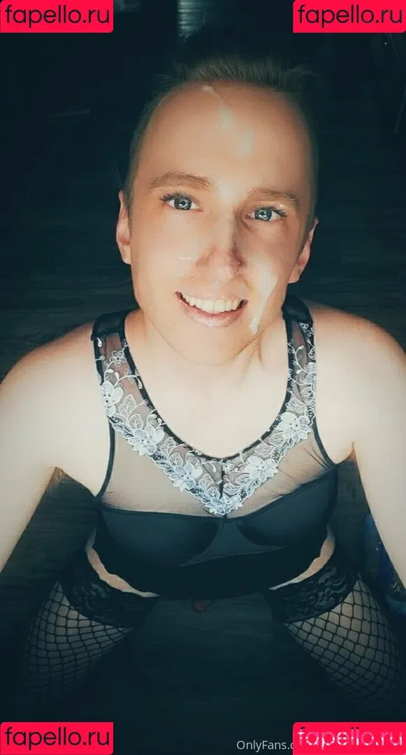 cagedsissy2020 Onlyfans Photo Gallery 