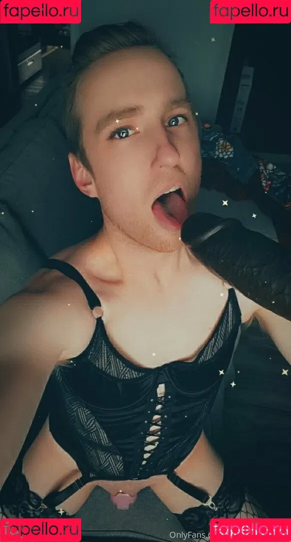 cagedsissy2020 Onlyfans Photo Gallery 