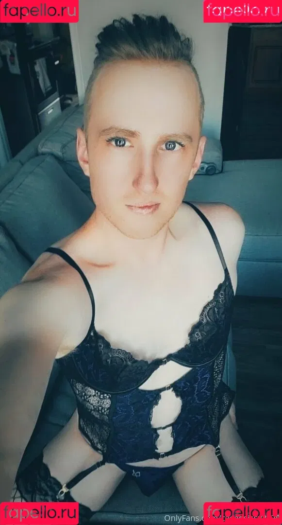 cagedsissy2020 Onlyfans Photo Gallery 