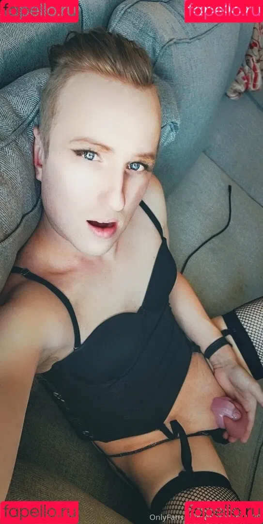 cagedsissy2020 Onlyfans Photo Gallery 