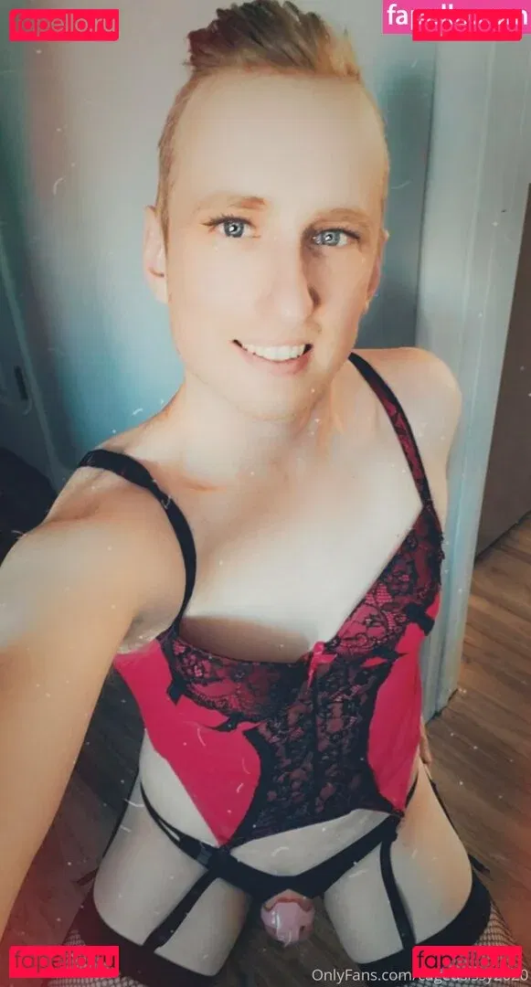 cagedsissy2020 Onlyfans Photo Gallery 