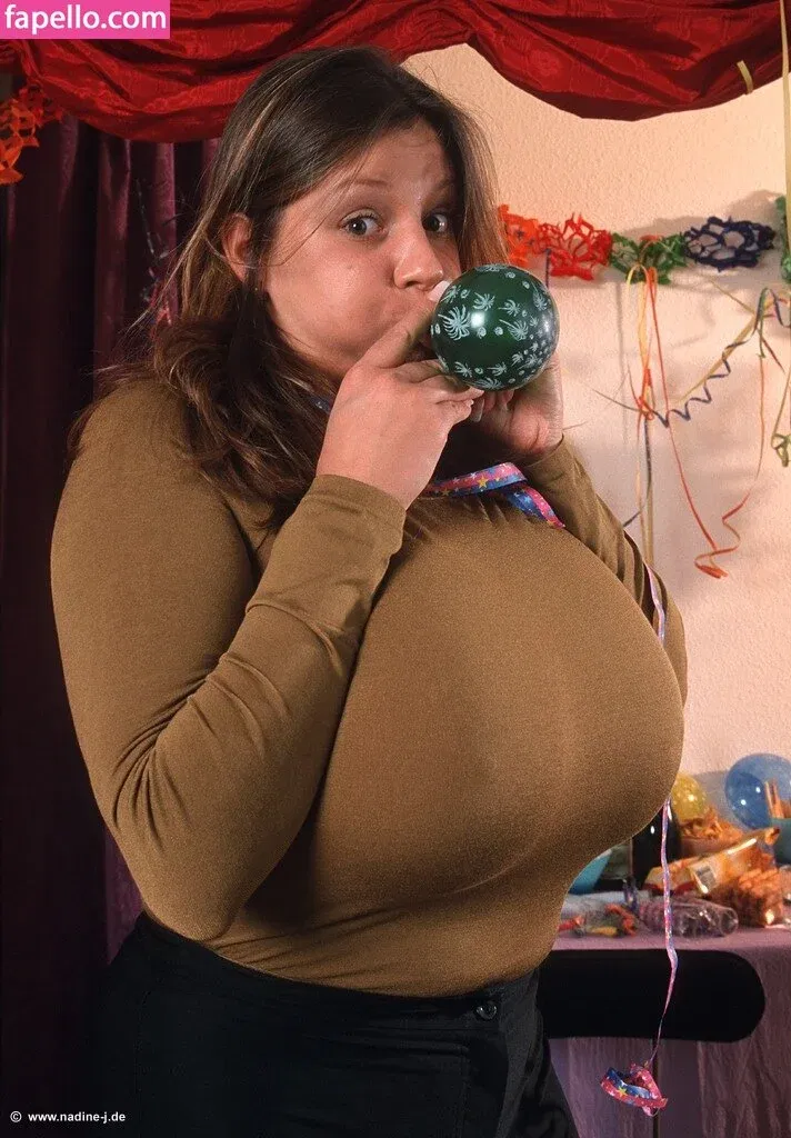 Nadine J Onlyfans Photo Gallery 