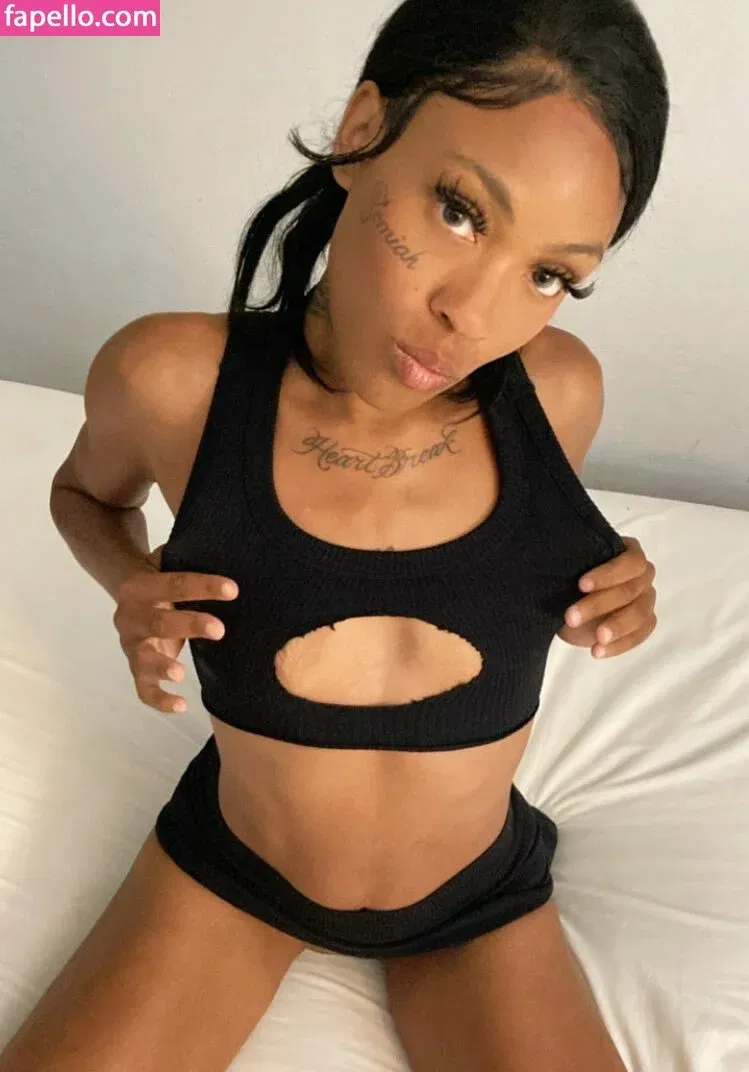 badassmommy Onlyfans Photo Gallery 