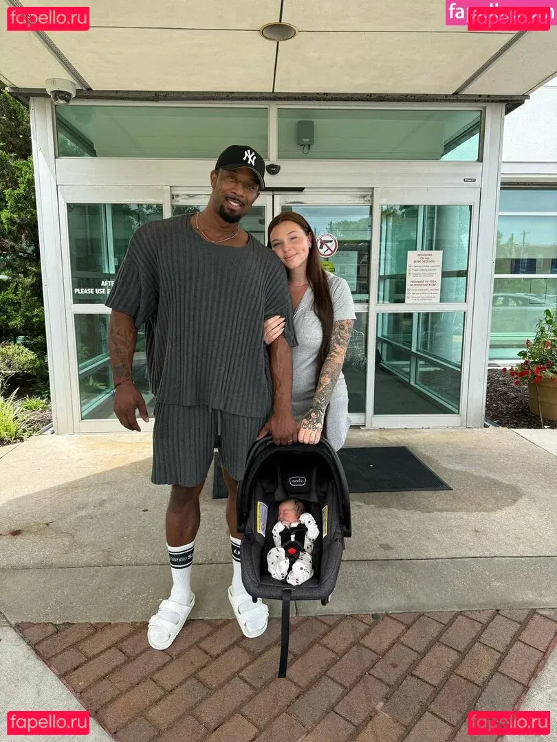 badassmommy Onlyfans Photo Gallery 