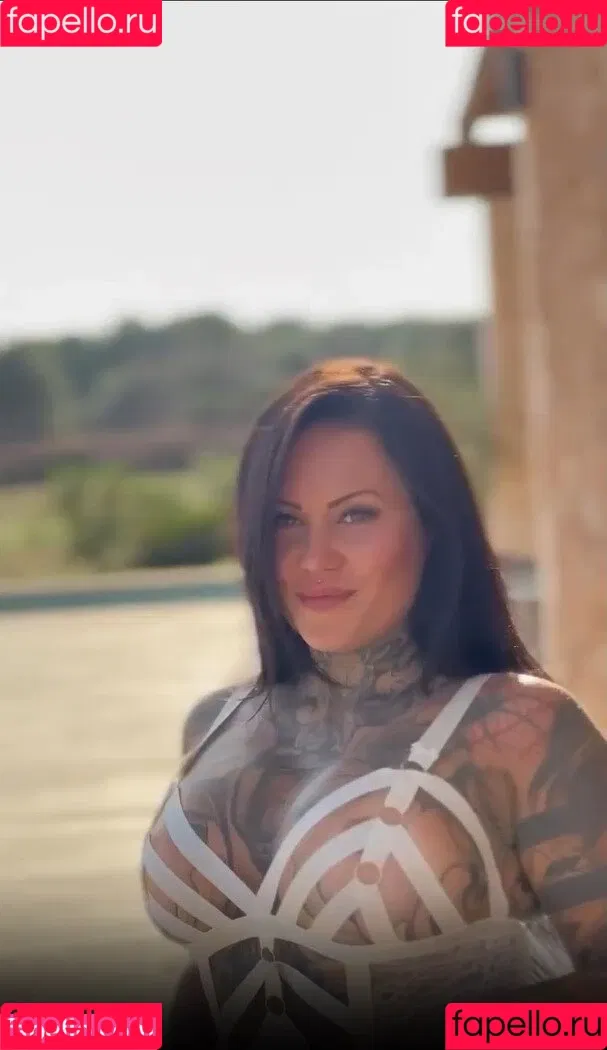 Gina Ray Onlyfans Photo Gallery 