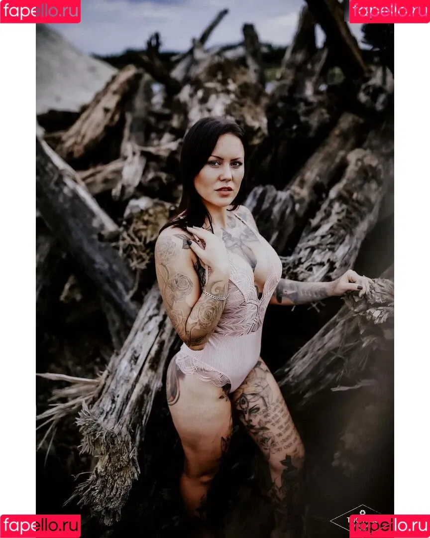 Gina Ray Onlyfans Photo Gallery 