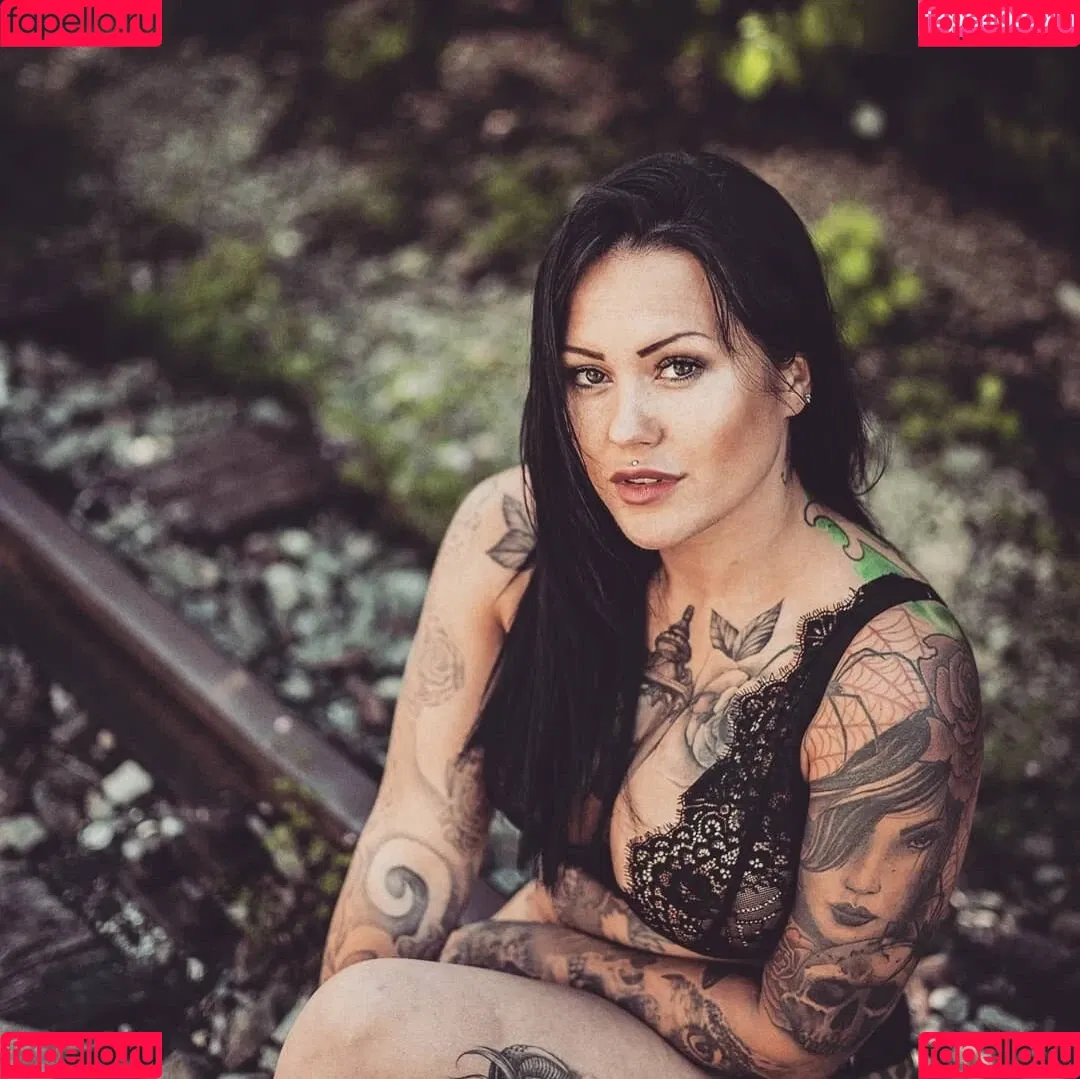 Gina Ray Onlyfans Photo Gallery 