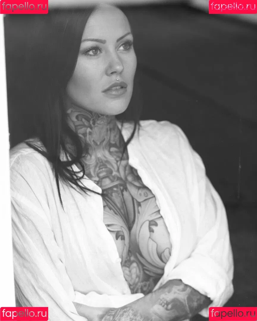 Gina Ray Onlyfans Photo Gallery 