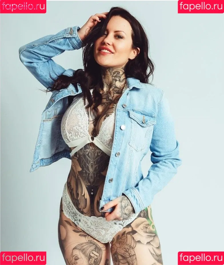 Gina Ray Onlyfans Photo Gallery 