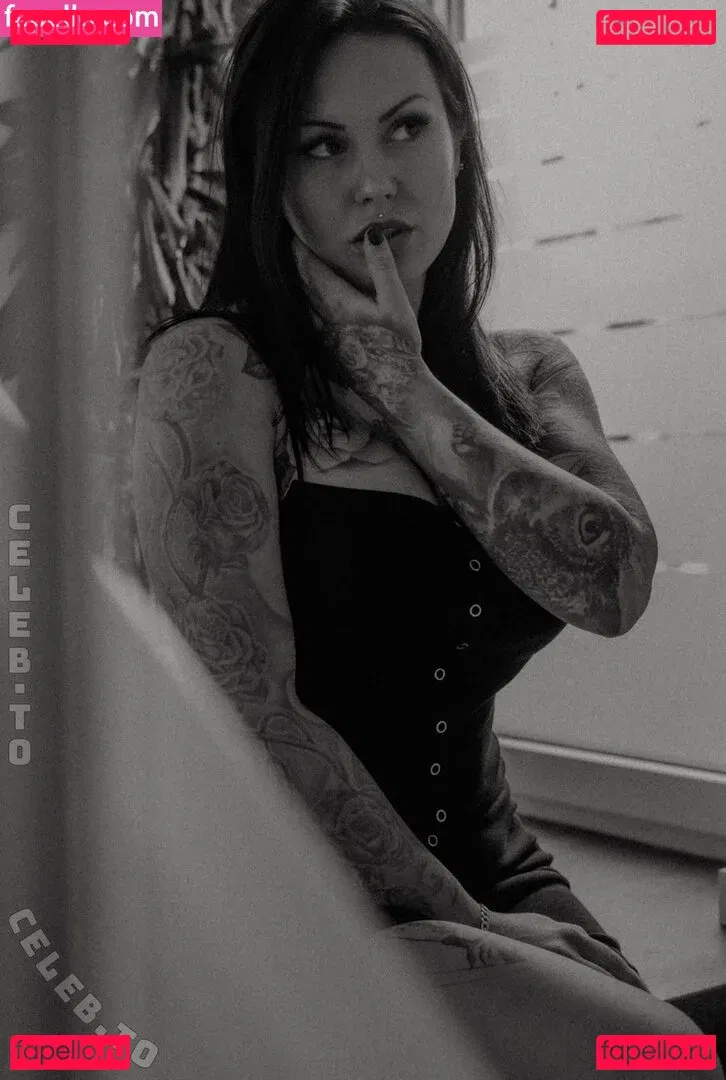 Gina Ray Onlyfans Photo Gallery 