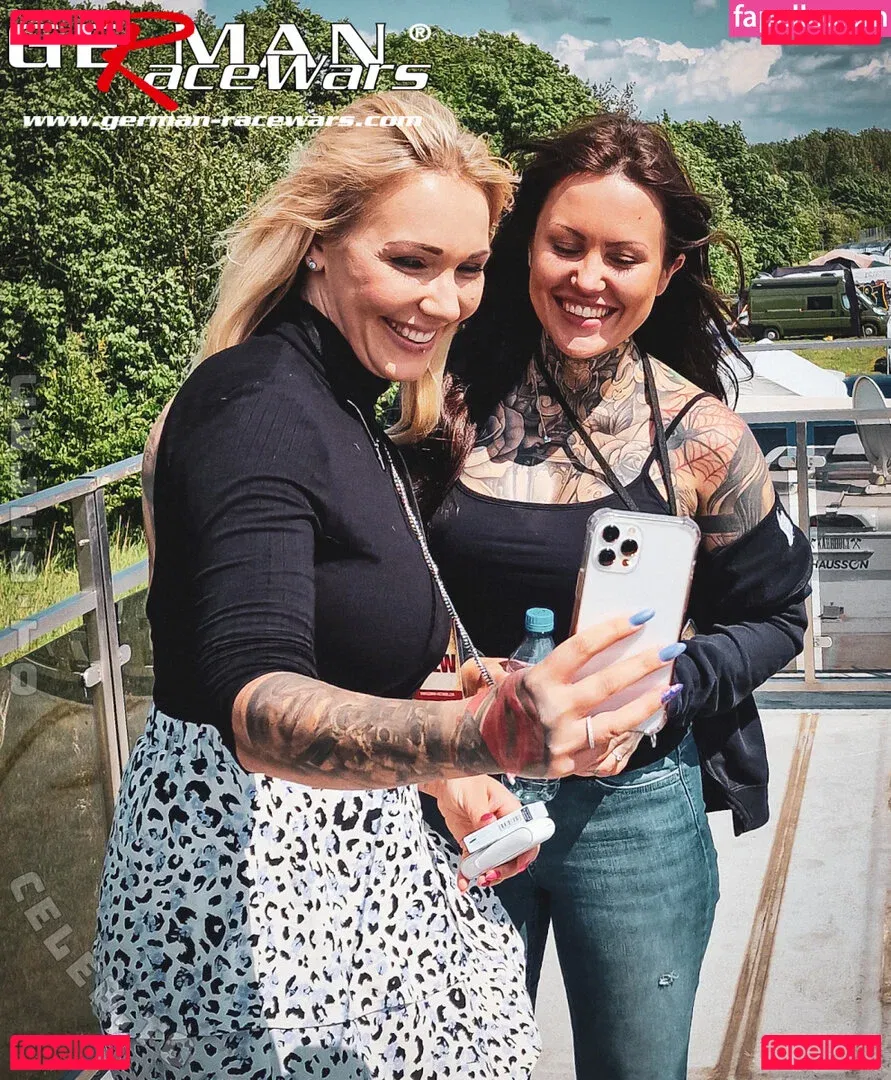 Gina Ray Onlyfans Photo Gallery 