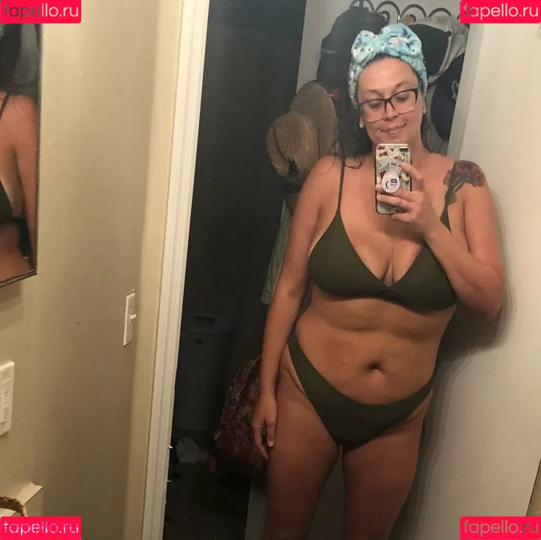 tallnerdywoman Onlyfans Photo Gallery 