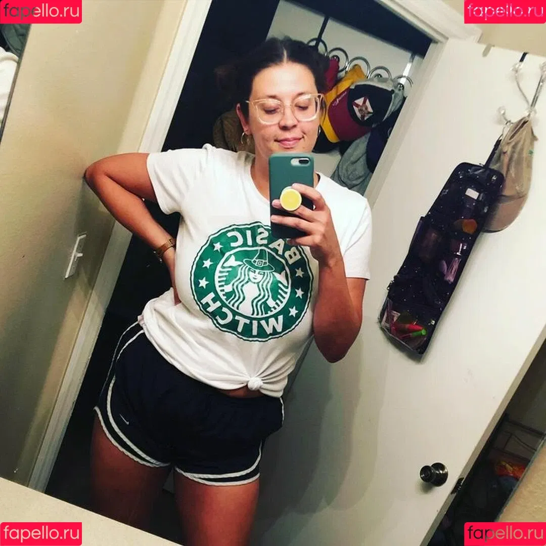tallnerdywoman Onlyfans Photo Gallery 