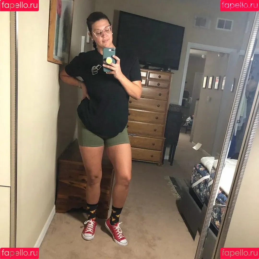 tallnerdywoman Onlyfans Photo Gallery 