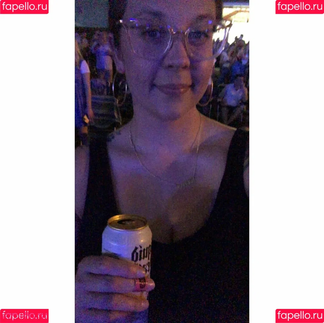 tallnerdywoman Onlyfans Photo Gallery 