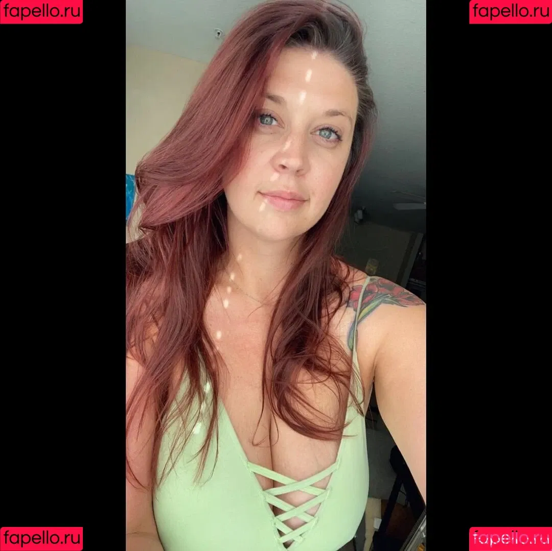 tallnerdywoman Onlyfans Photo Gallery 