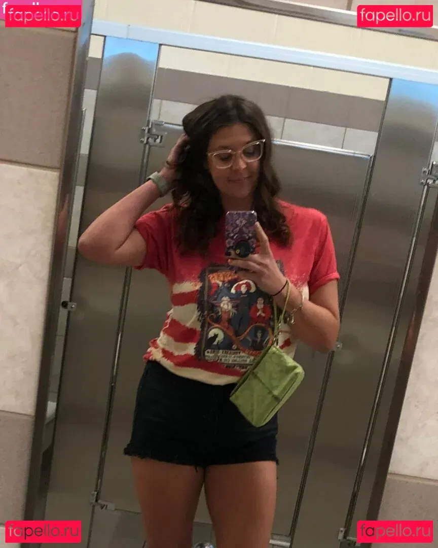 tallnerdywoman Onlyfans Photo Gallery 