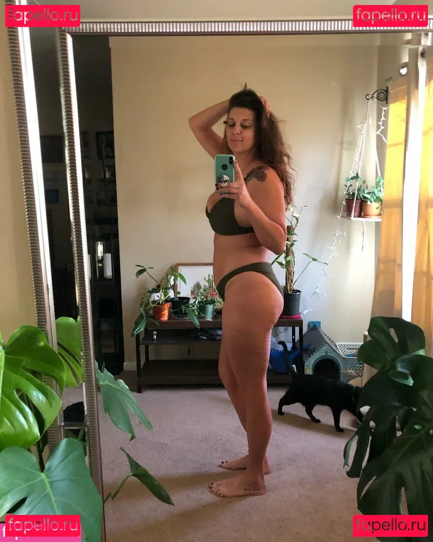 tallnerdywoman Onlyfans Photo Gallery 