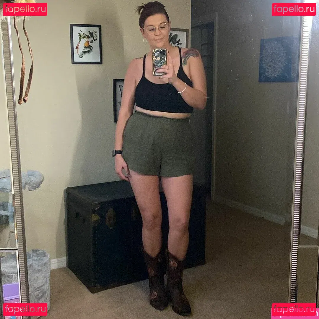 tallnerdywoman Onlyfans Photo Gallery 