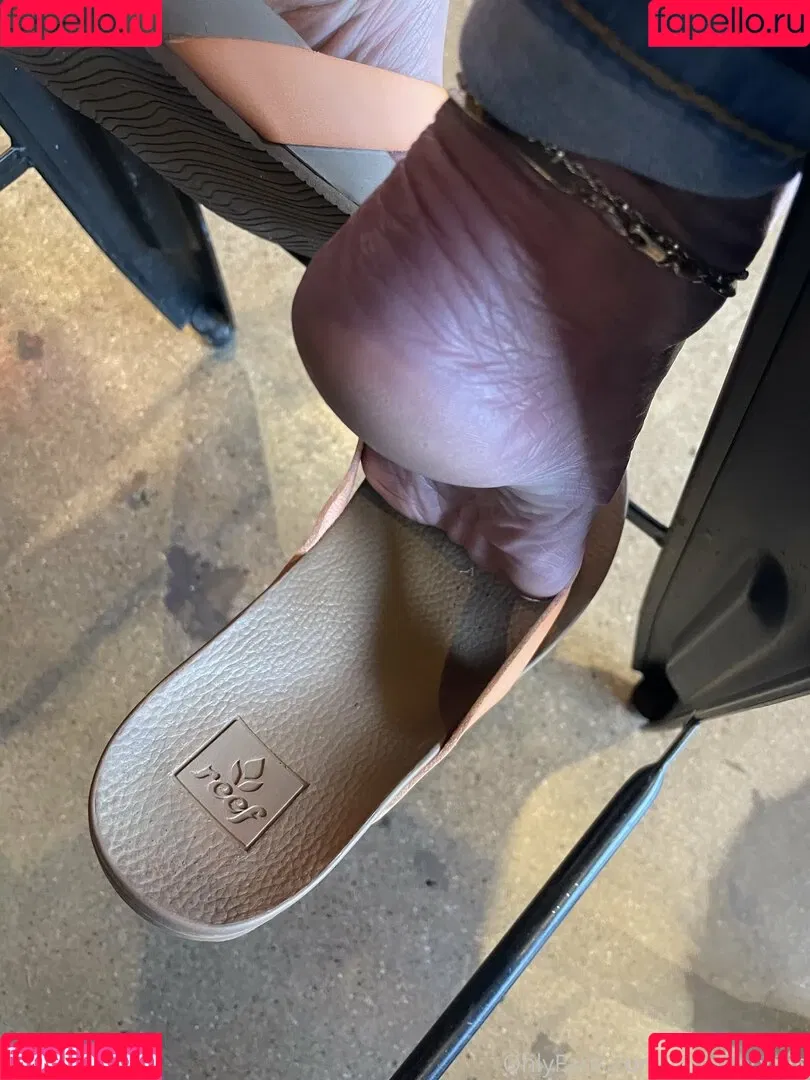 mimifootnip Onlyfans Photo Gallery 