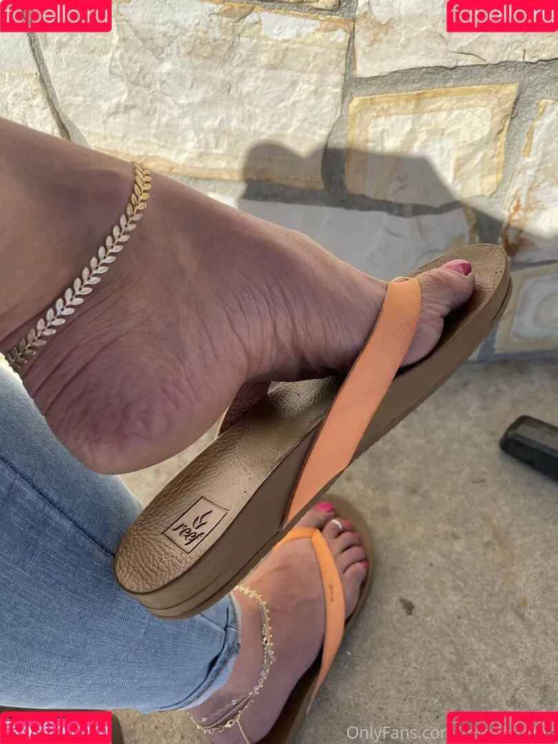mimifootnip Onlyfans Photo Gallery 