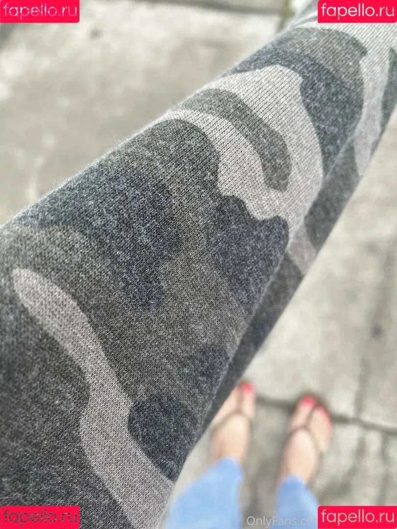 mimifootnip Onlyfans Photo Gallery 