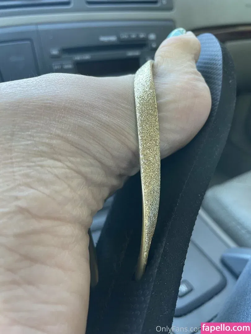 mimifootnip Onlyfans Photo Gallery 